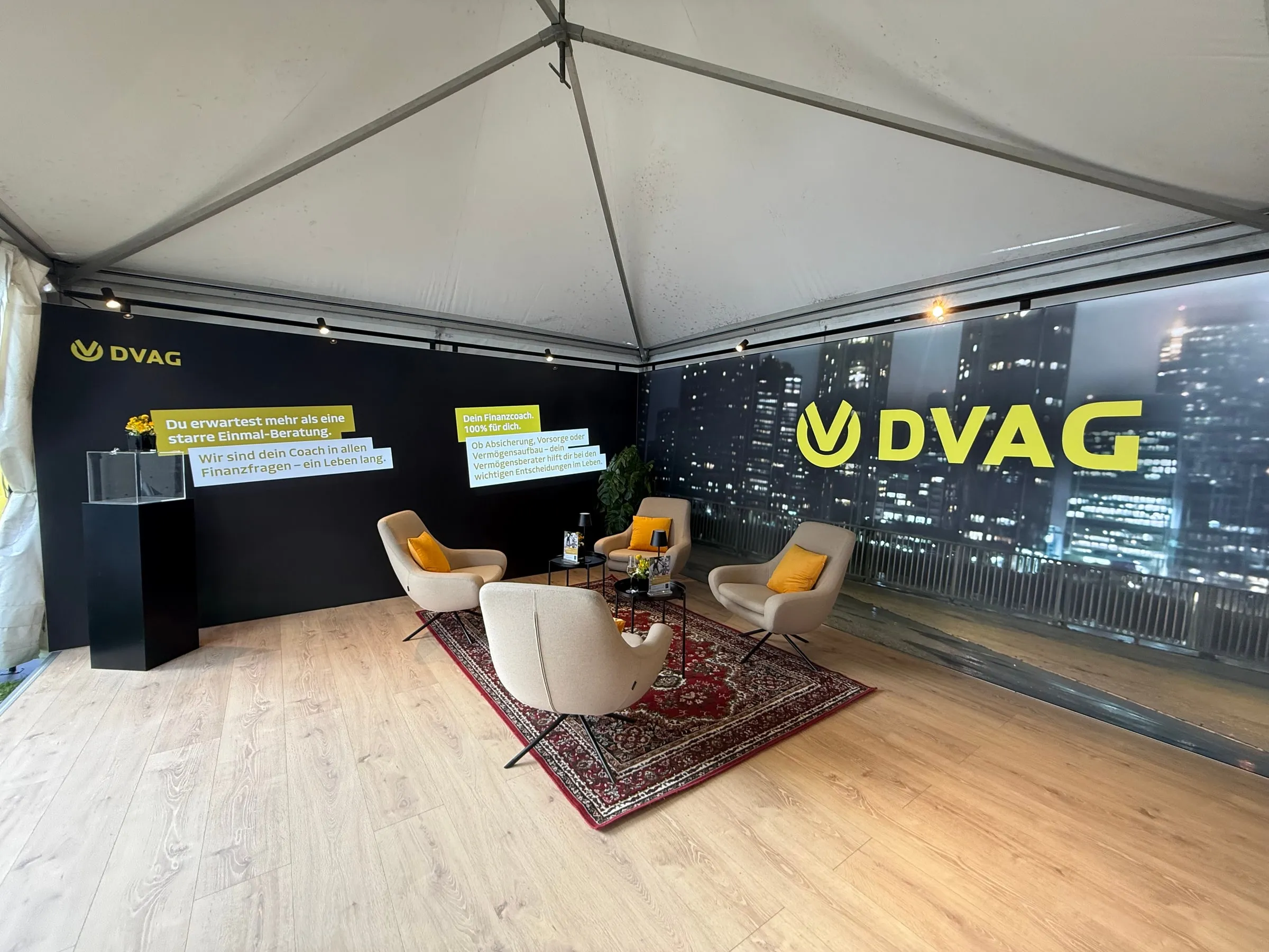 Hamburger Spring Derby — Eventbau