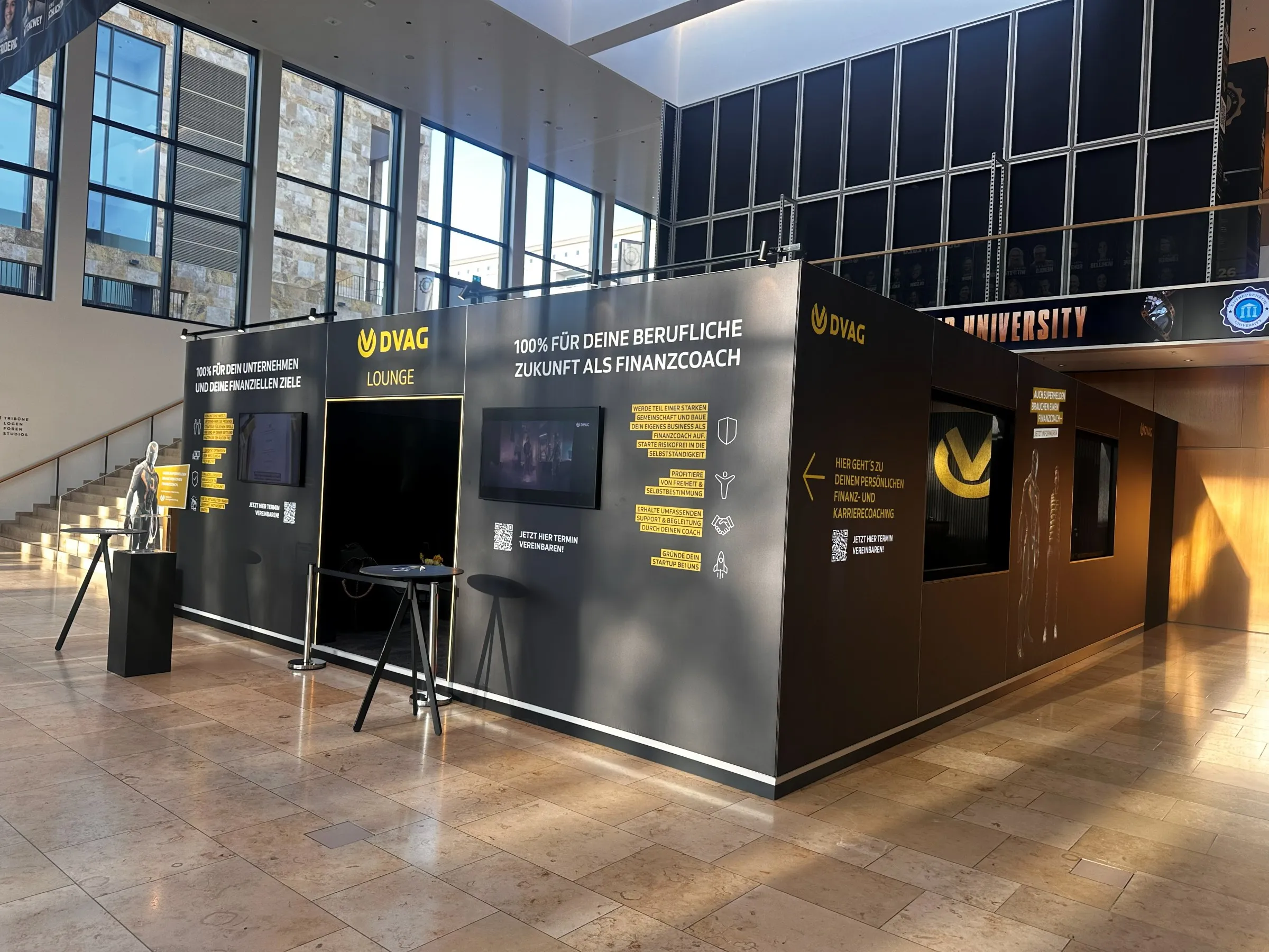 Founder Summit — Messebau