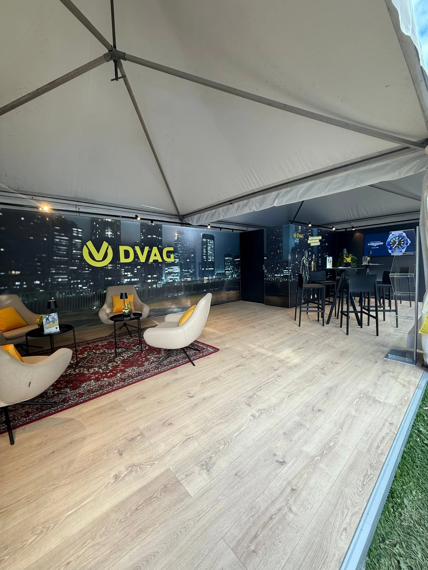 Hamburger Spring Derby — Eventbau
