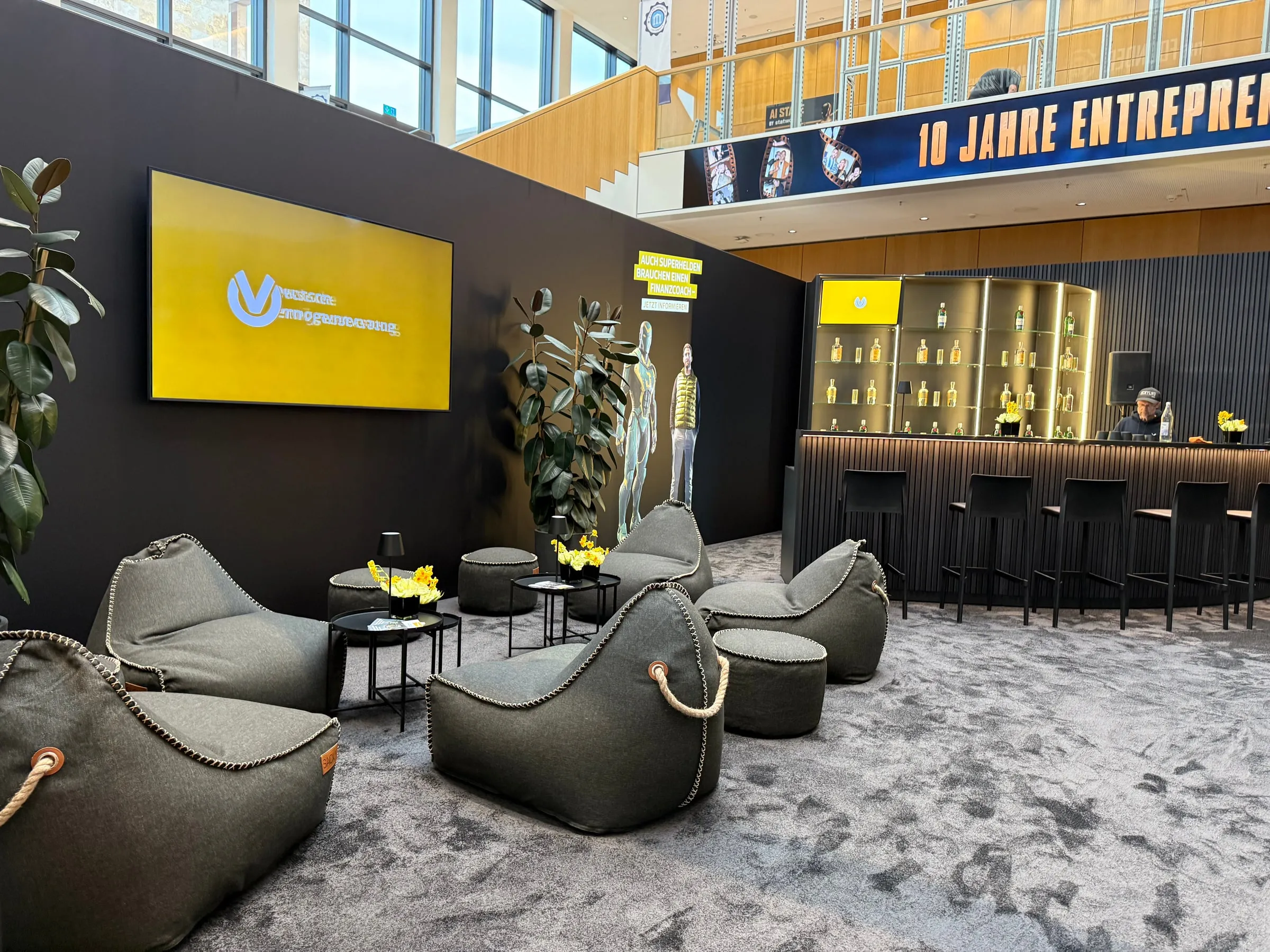 Founder Summit — Messebau