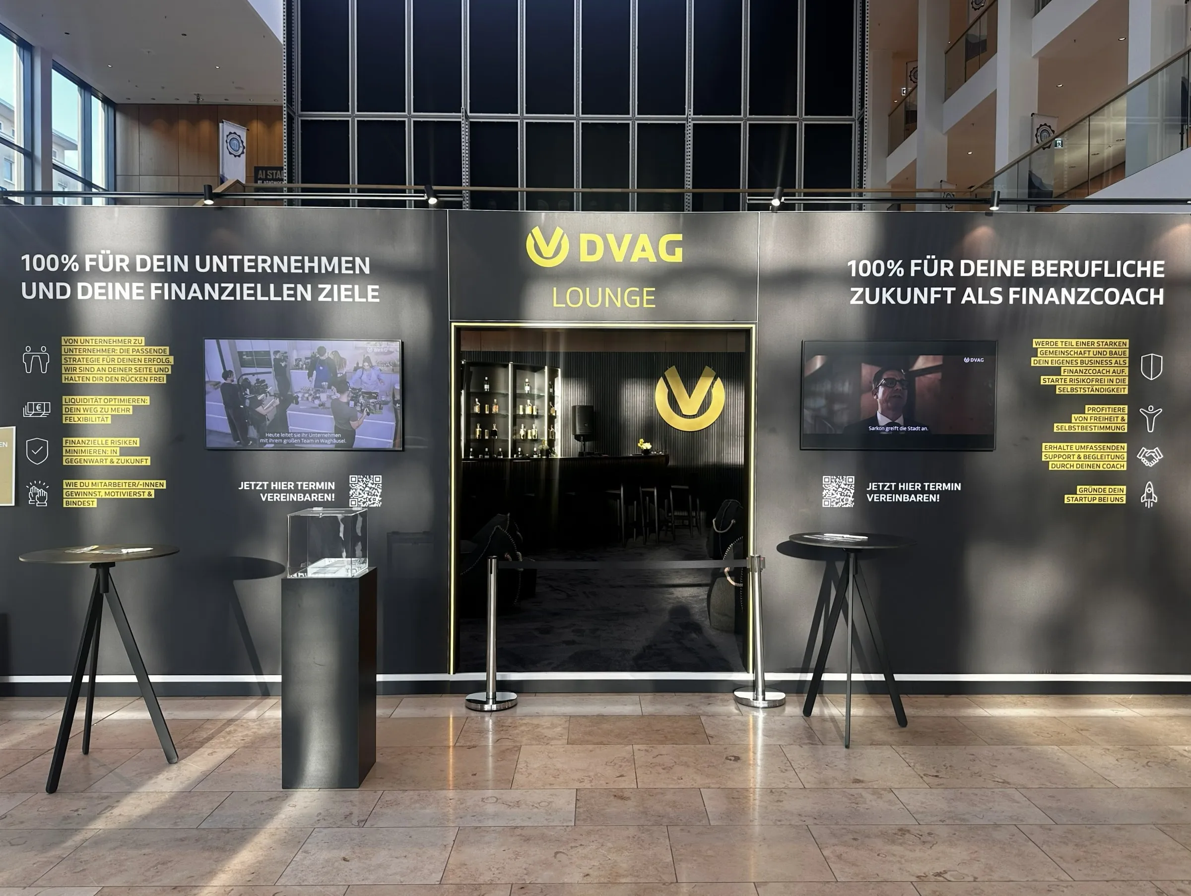 Founder Summit — Messebau